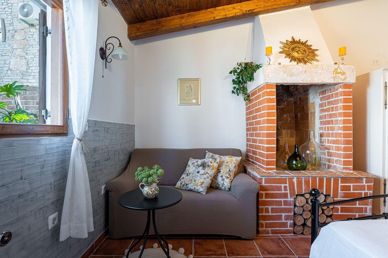 Traditionelle Steinfinca Mit Spielbereich, Babybett, Waschmaschine, Liegen Barban Exterior photo