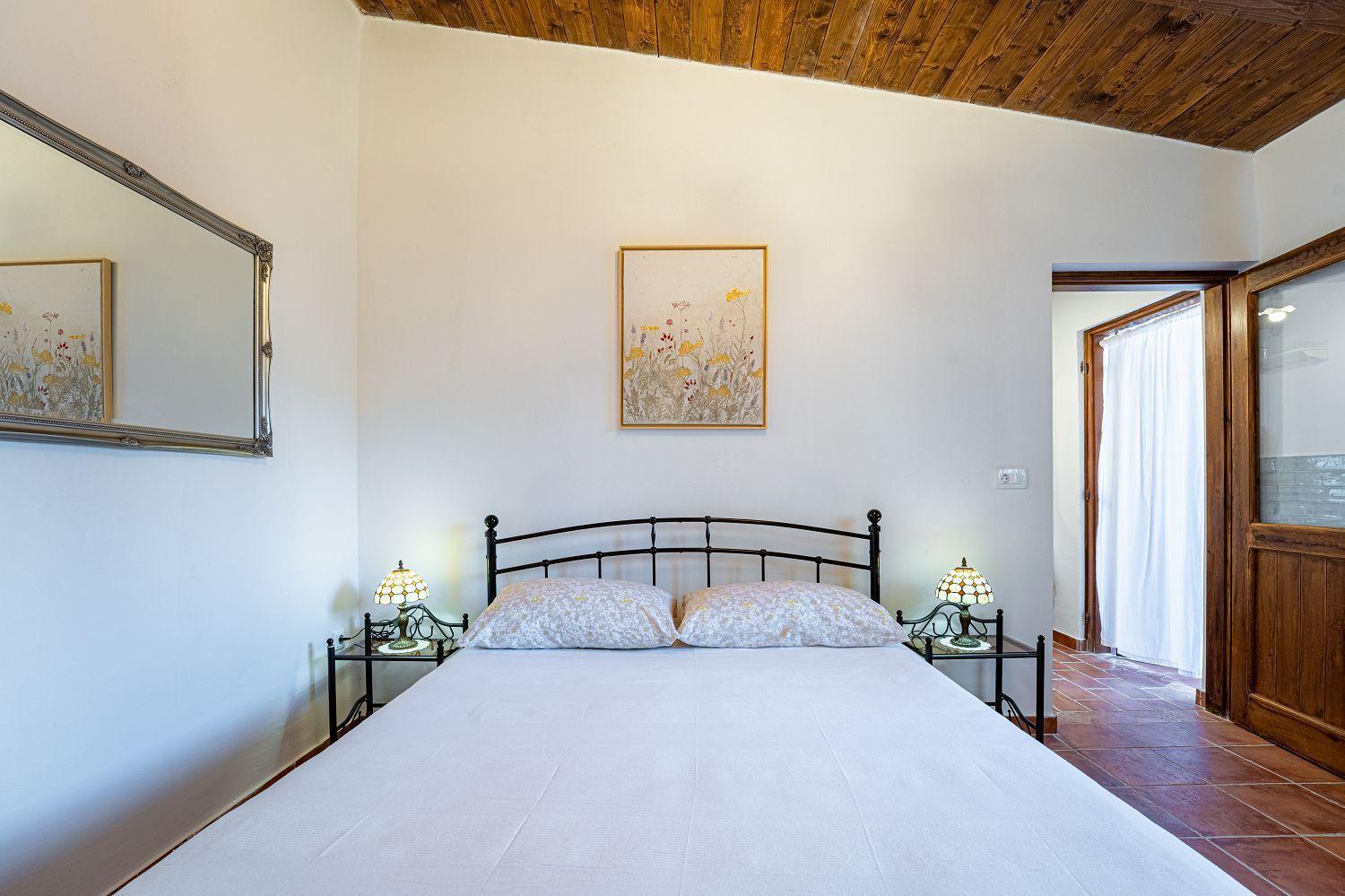 Traditionelle Steinfinca Mit Spielbereich, Babybett, Waschmaschine, Liegen Barban Exterior photo