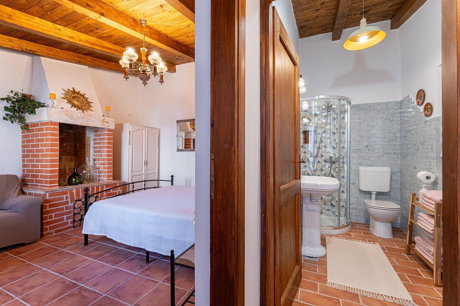 Traditionelle Steinfinca Mit Spielbereich, Babybett, Waschmaschine, Liegen Barban Exterior photo