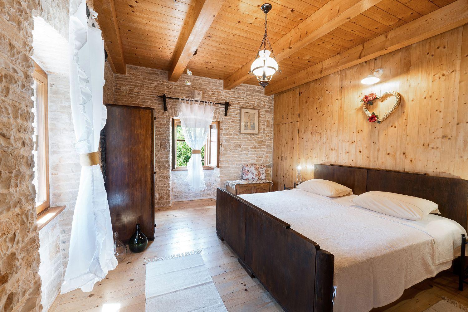 Traditionelle Steinfinca Mit Spielbereich, Babybett, Waschmaschine, Liegen Barban Exterior photo